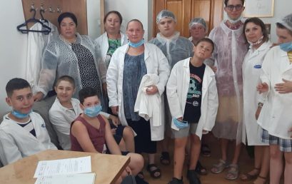 Tasting and visit to the ice cream factory for children with disabilities – Sandriliona