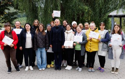 Investing in Digital Education for Women’s Reintegration / Orange Moldova Investing in Digital Education for Women’s Reintegration / Orange Moldova