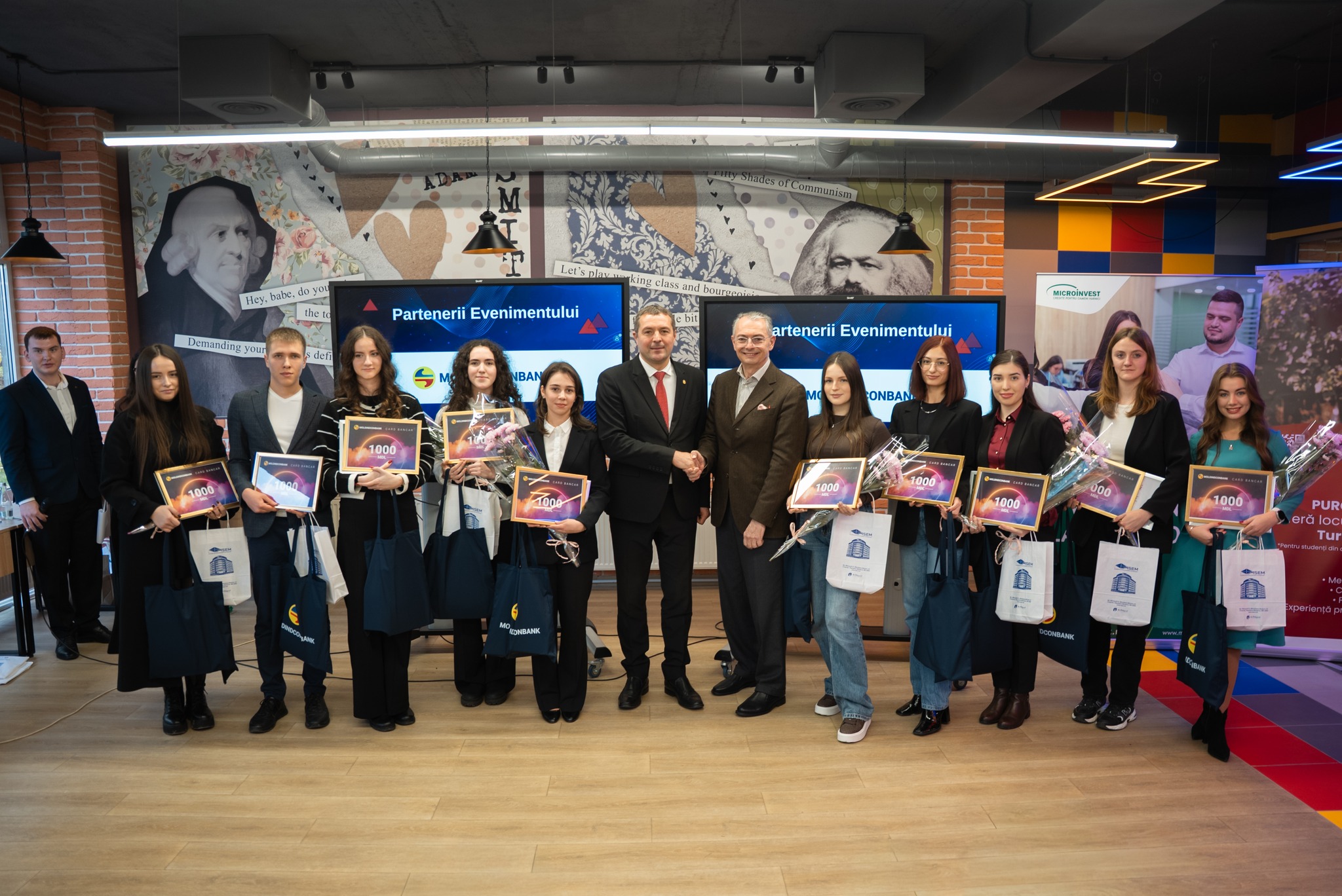 Supporting Excellence / Moldindconbank