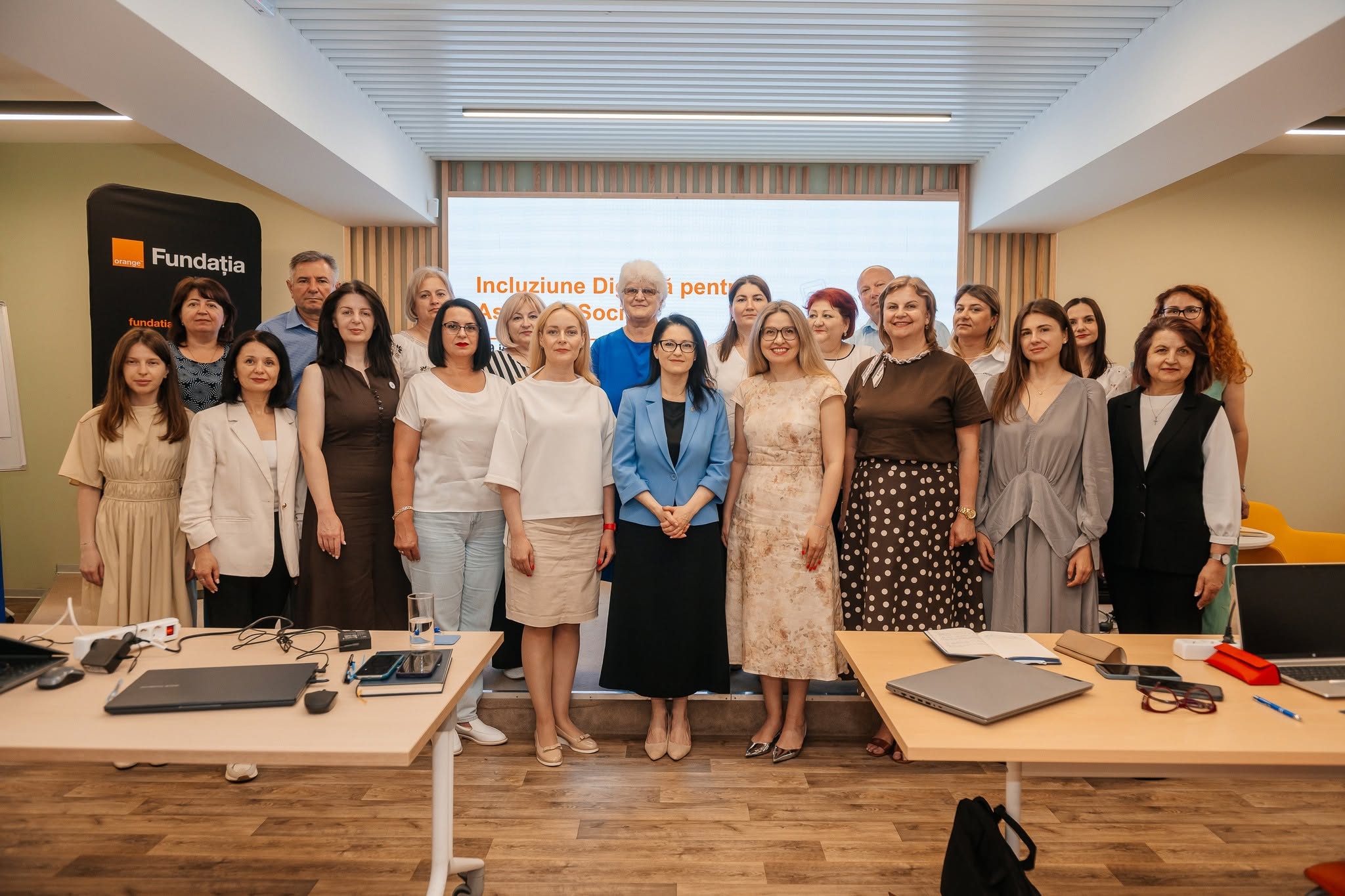 “Digital Inclusion for Social Workers” Program / Orange Moldova Foundation