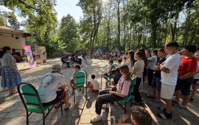 Forum Theatre / Moldcell Foundation