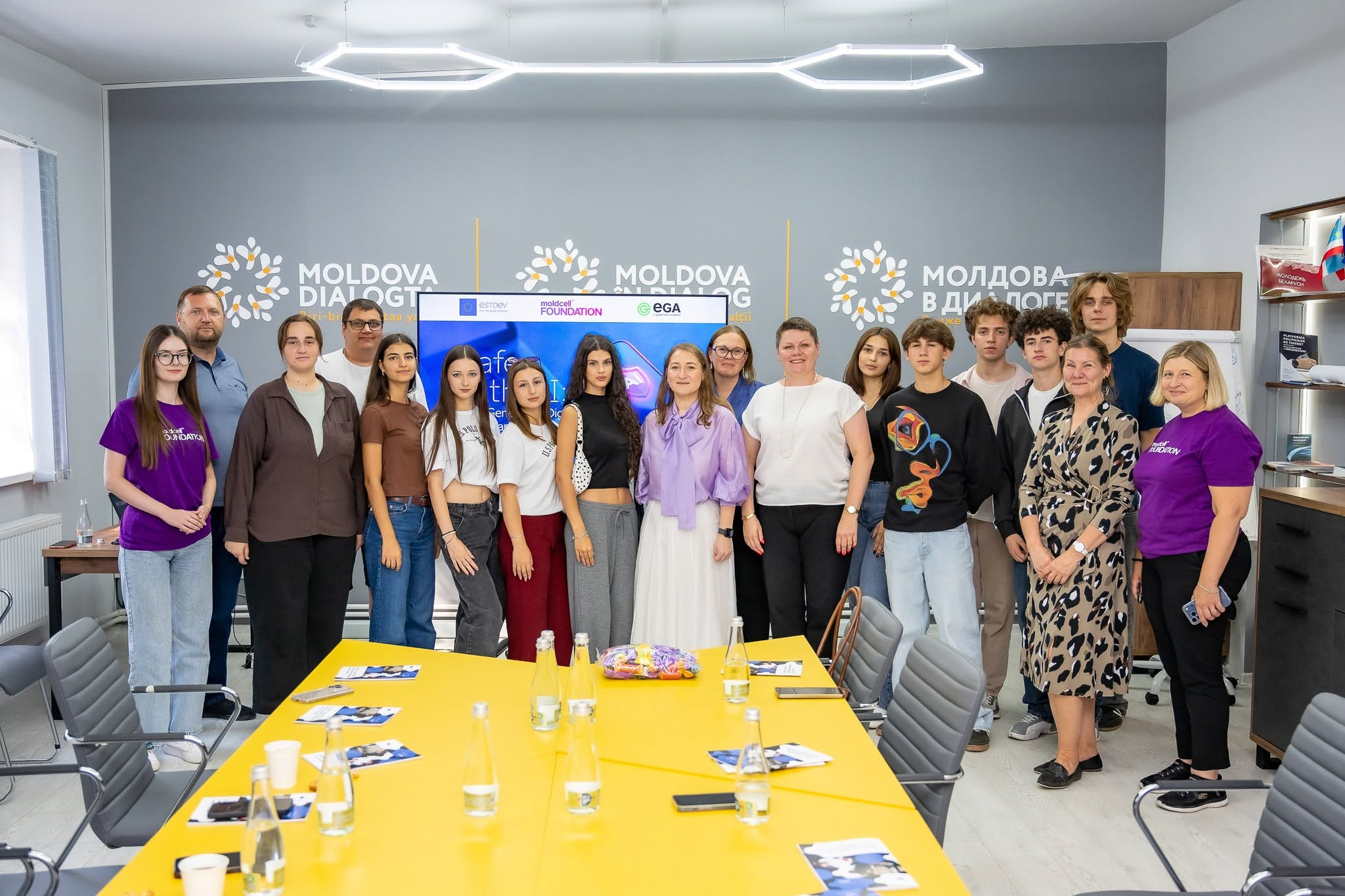 Training on Safe Use of AI / Moldcell Foundation